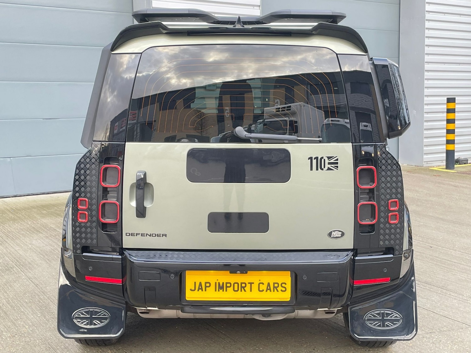 Used Land Rover Defender 2021 for sale - 77515398: Photo 4