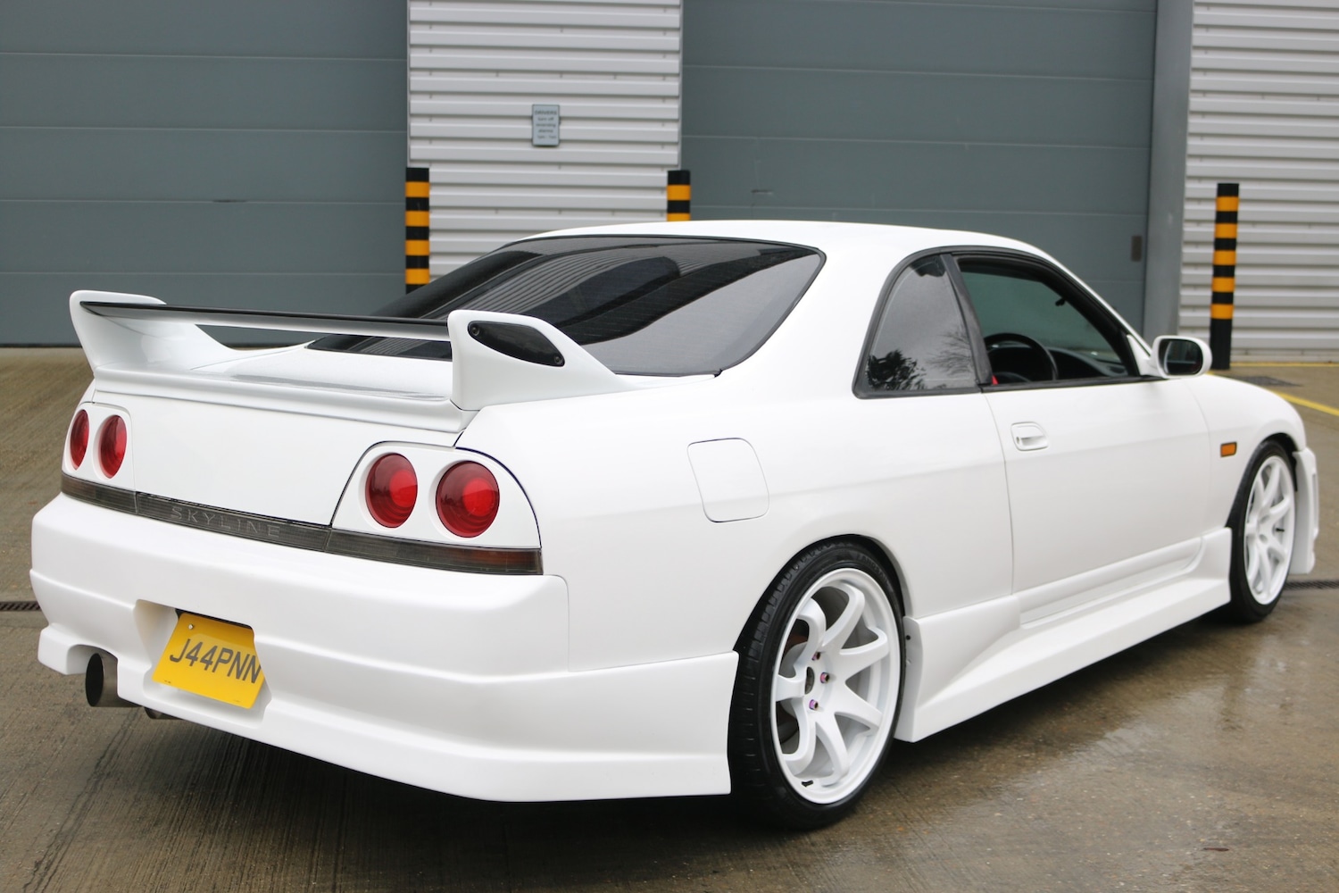 Used Nissan Skyline 1995 for sale - 77247888: Photo 2