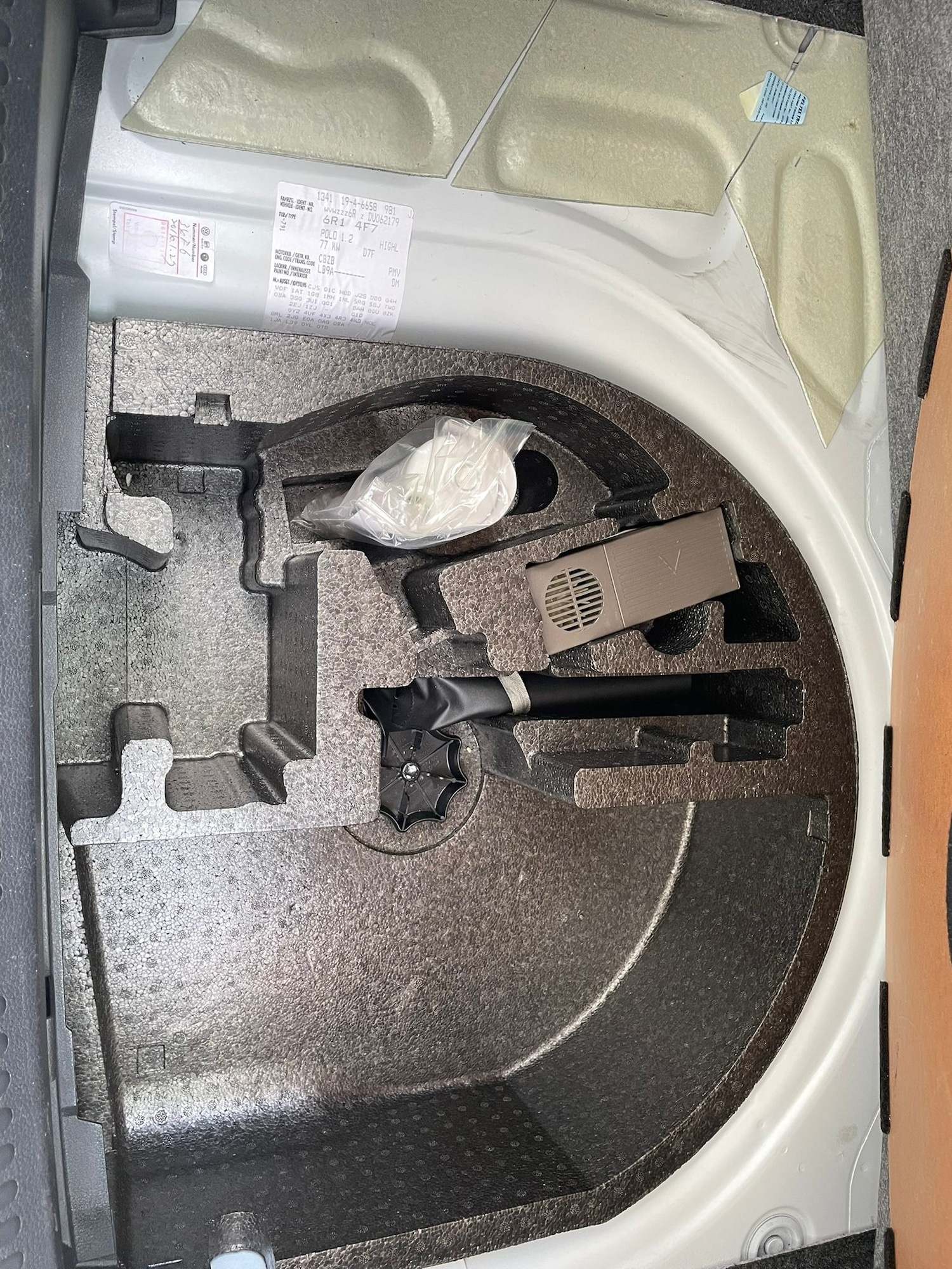 Used Volkswagen Polo 2013 for sale - 77578298: Photo 21