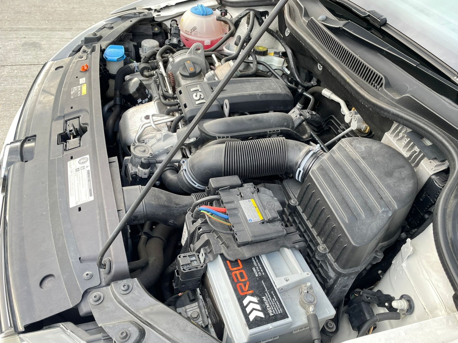 Used Volkswagen Polo 2013 for sale - 77578298: Photo 22