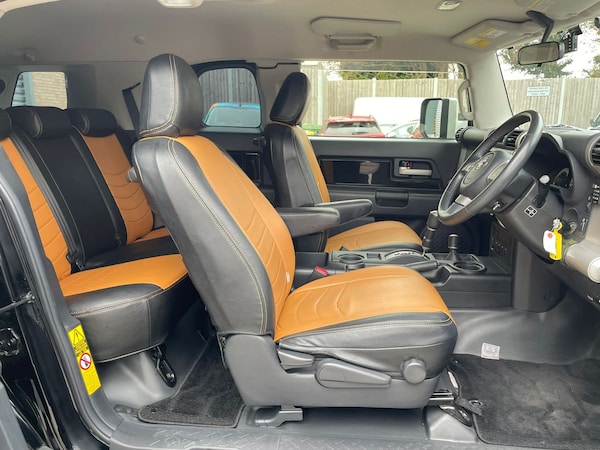 Used Toyota FJ Cruiser 2014 for sale - 76273351: Photo 12