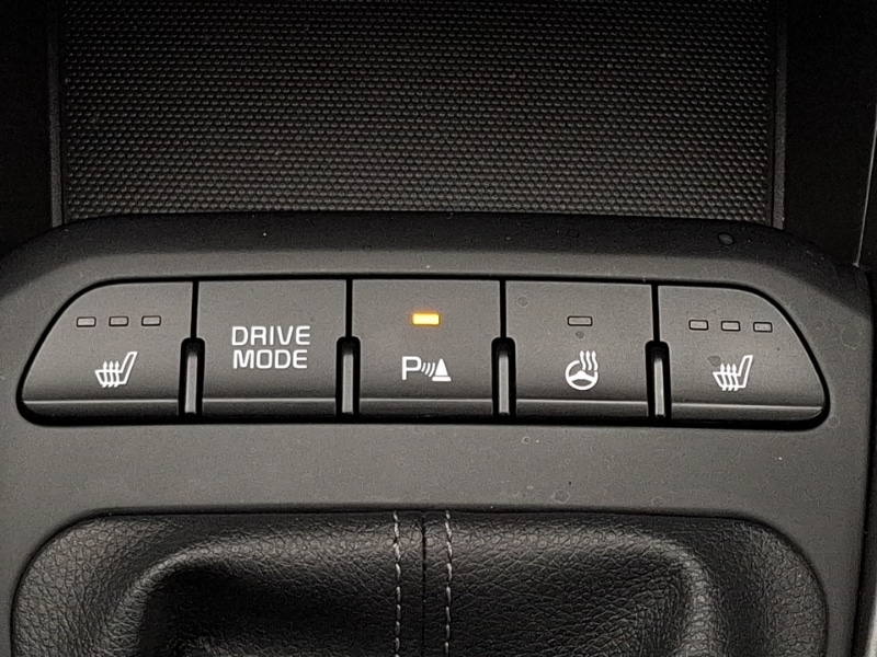 Used Kia Stonic 2023 for sale - 76864428: Photo 13