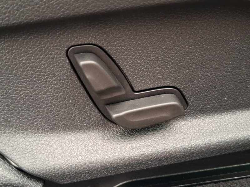 Used Mercedes-Benz GLC 2020 for sale - 77980904: Photo 17