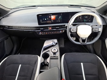 Used Kia EV6 2024 for sale - 76289580: Photo
