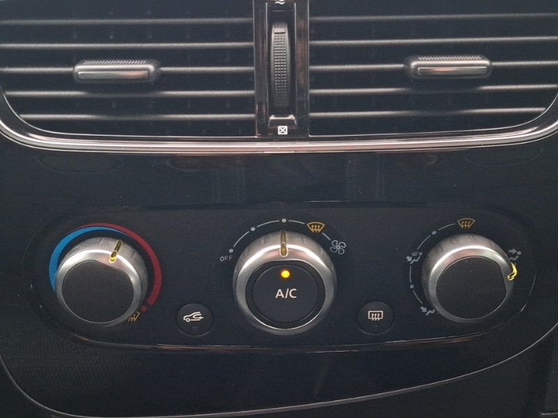 Used Renault Clio 2018 for sale - 77644823: Photo 14