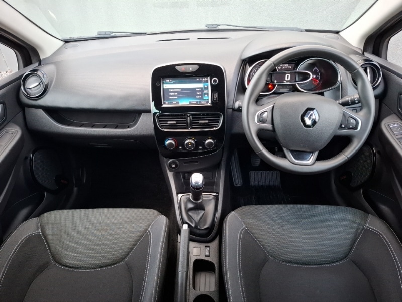 Used Renault Clio 2018 for sale - 77644823: Photo 2