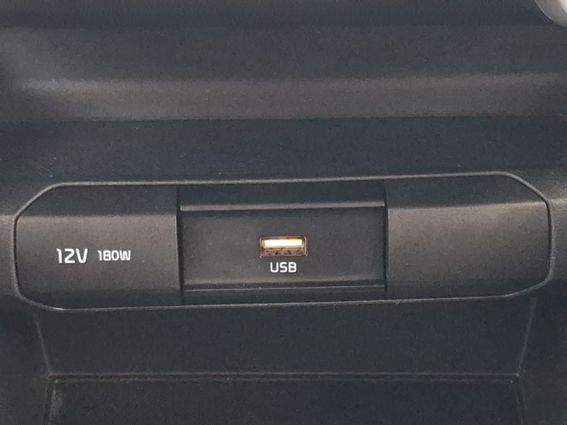 Used Kia Stonic 2024 for sale - 76492963: Photo 15