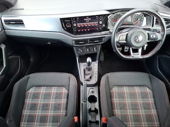 Used Volkswagen Polo 2019 for sale - 75976547: Photo