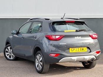 Used Kia Stonic 2023 for sale - 79723574: Photo