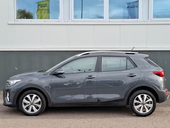 Used Kia Stonic 2023 for sale - 79723574: Photo