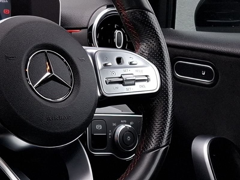 Used Mercedes-Benz A-Class 2018 for sale - 76160573: Photo 11