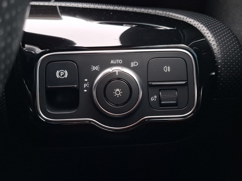 Used Mercedes-Benz A-Class 2018 for sale - 76160573: Photo 14