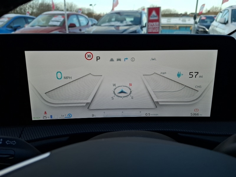 Used Kia EV6 2024 for sale - 77160235: Photo 14