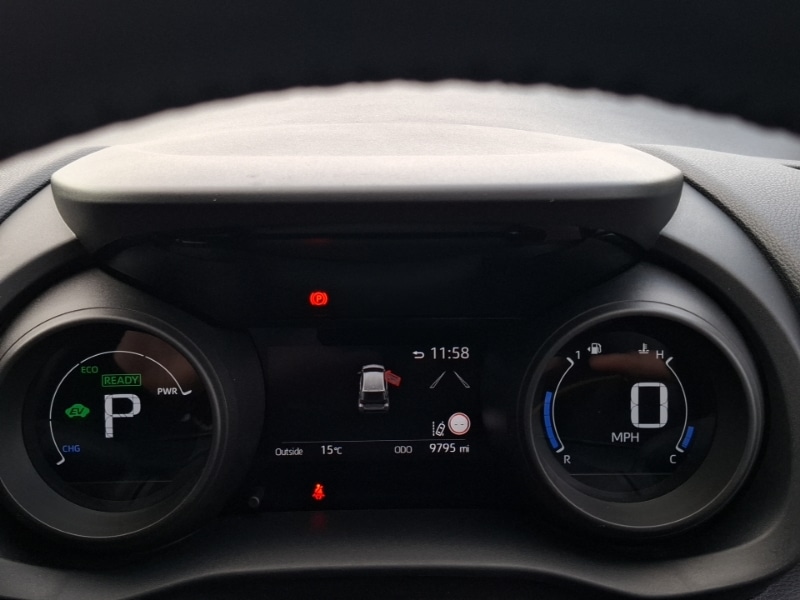 Used Toyota Yaris 2021 for sale - 76492962: Photo 12