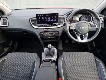 Used Kia Ceed 2025 for sale - 79591981: Photo