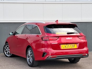 Used Kia Ceed 2025 for sale - 79591981: Photo