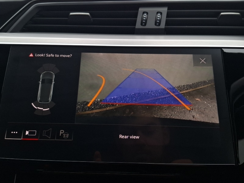 Used Audi e-tron 2022 for sale - 77398976: Photo 13