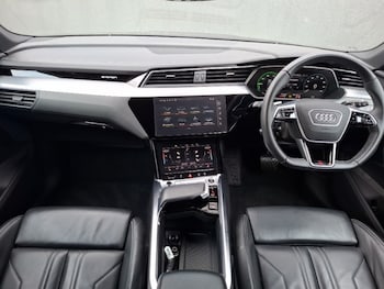 Used Audi e-tron 2022 for sale - 77398976: Photo