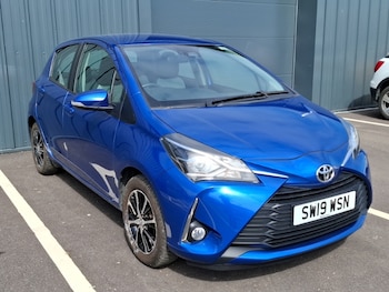 Used Toyota Yaris 2019 for sale - 78342681: Photo