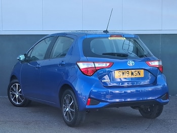 Used Toyota Yaris 2019 for sale - 78342681: Photo