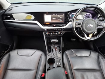 Used Kia Niro 2020 for sale - 77130076: Photo
