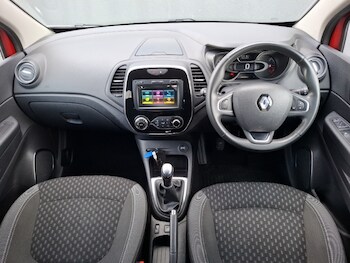 Used Renault Captur 2018 for sale - 78656451: Photo