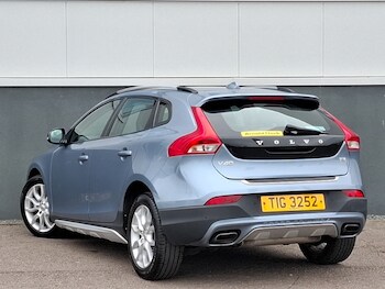 Used Volvo V40 2018 for sale - 78411299: Photo