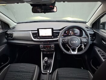 Used Kia Stonic 2025 for sale - 77062425: Photo