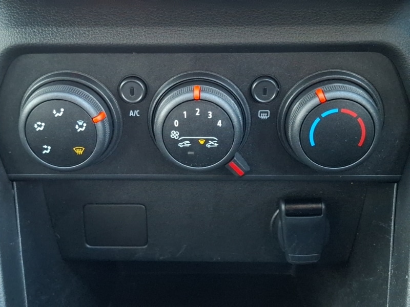 Used Dacia Sandero 2023 for sale - 76860757: Photo 17