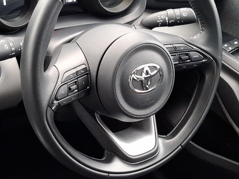 Used Toyota Yaris Cross 2022 for sale - 77371359: Photo 17