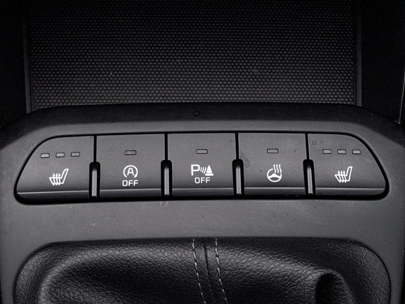 Used Kia Stonic 2018 for sale - 76543847: Photo 13