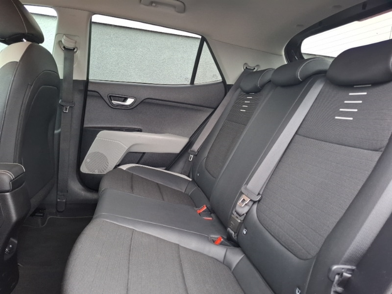 Used Kia Stonic 2018 for sale - 76543847: Photo 6