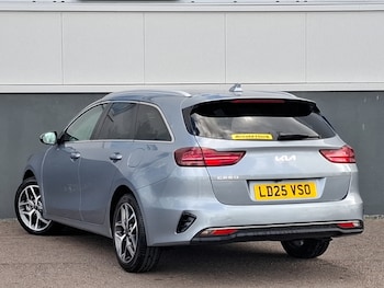 Used Kia Ceed 2025 for sale - 78892854: Photo