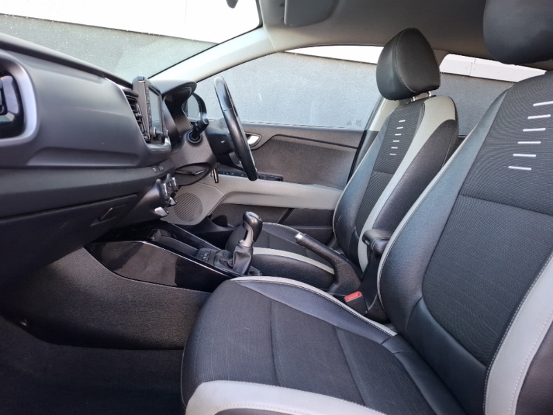 Used Kia Stonic 2018 for sale - 78013537: Photo 5