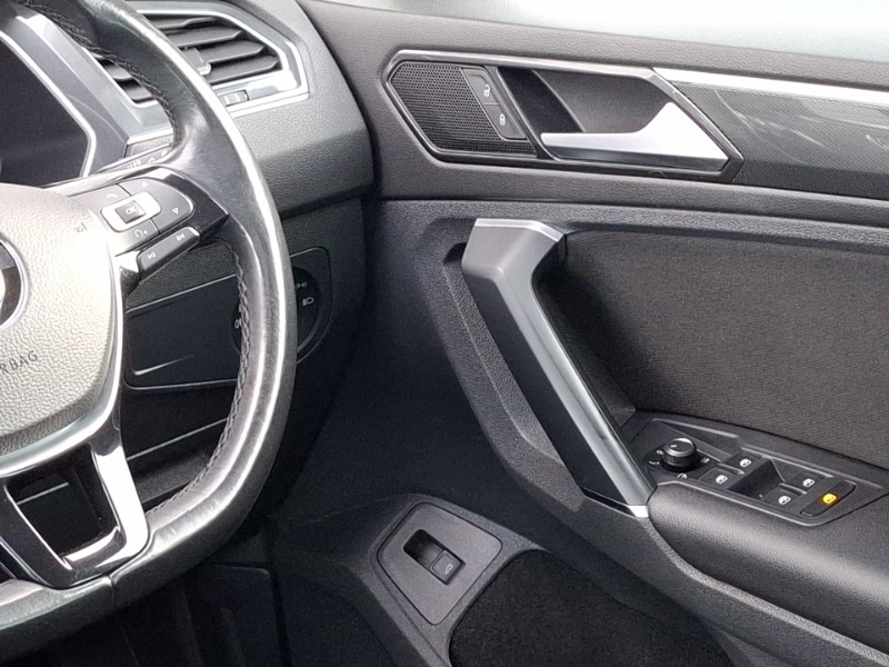 Used Volkswagen Tiguan 2017 for sale - 76325838: Photo 11