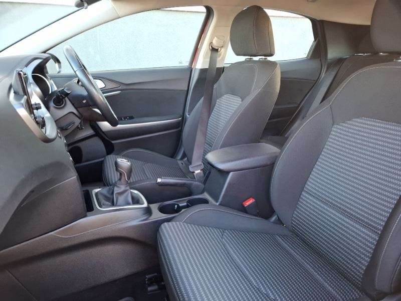 Used Kia XCeed 2023 for sale - 77898117: Photo 4