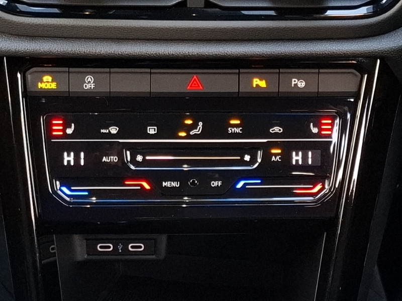 Used Volkswagen T-Roc 2023 for sale - 77160234: Photo 11