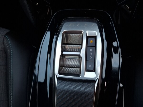 Used Peugeot 2008 2023 for sale - 76301817: Photo 13