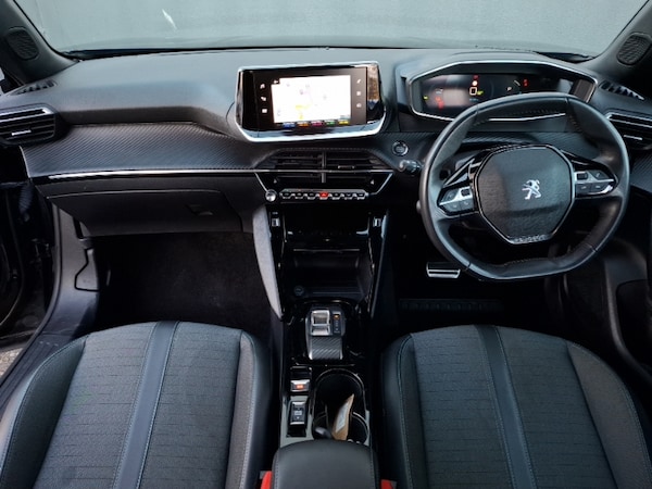 Used Peugeot 2008 2023 for sale - 76301817: Photo 2