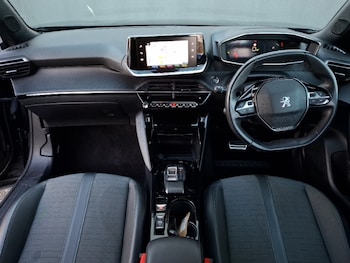 Used Peugeot 2008 2023 for sale - 76301817: Photo