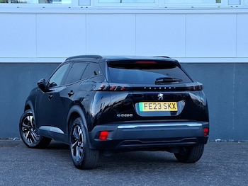 Used Peugeot 2008 2023 for sale - 76301817: Photo