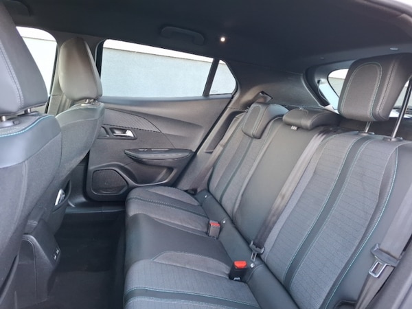 Used Peugeot 2008 2023 for sale - 76301817: Photo 6