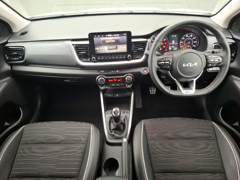 Used Kia Stonic 2023 for sale - 76478964: Photo 2