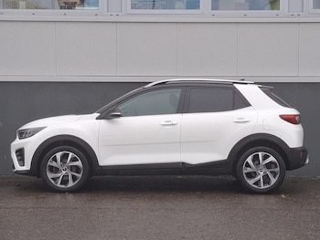 Used Kia Stonic 2023 for sale - 76478964: Photo