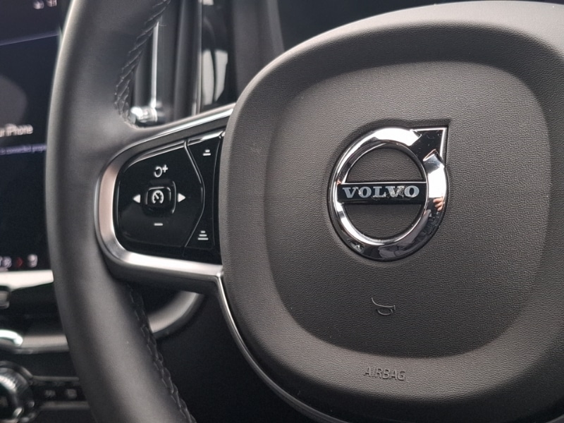 Used Volvo XC60 2023 for sale - 76614040: Photo 13