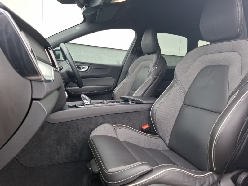 Used Volvo XC60 2023 for sale - 76614040: Photo 5