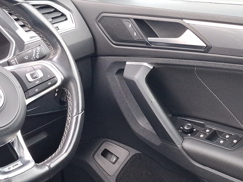 Used Volkswagen Tiguan 2019 for sale - 77197764: Photo 11