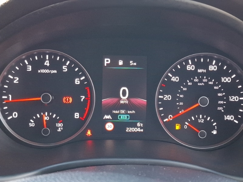 Used Kia Stonic 2023 for sale - 77898123: Photo 15