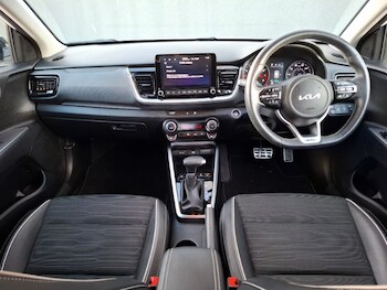 Used Kia Stonic 2023 for sale - 77898123: Photo