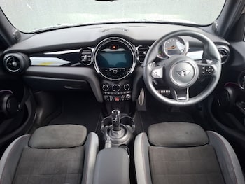 Used MINI Hatch 2021 for sale - 79570048: Photo